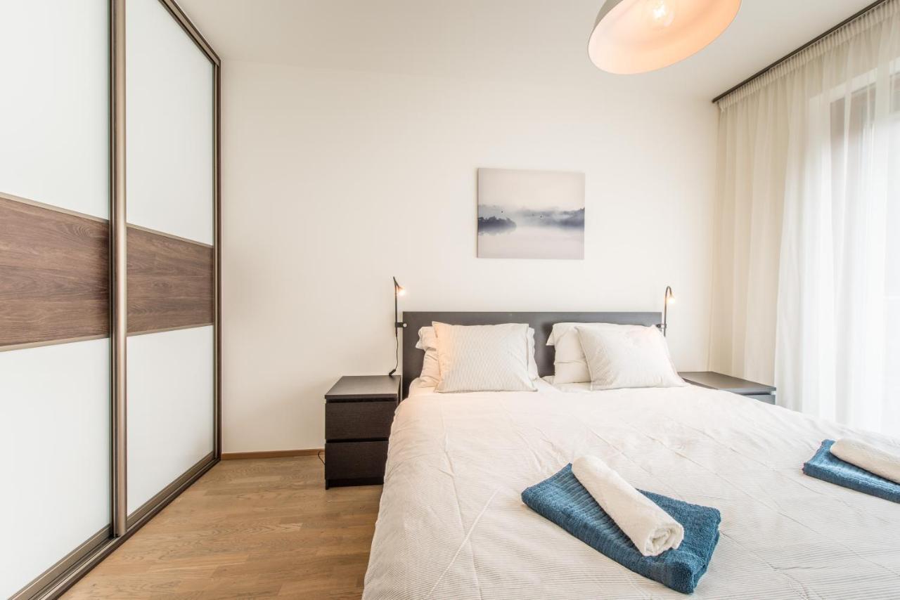 Mozart Central Apartments With Garage ปราก ภายนอก รูปภาพ