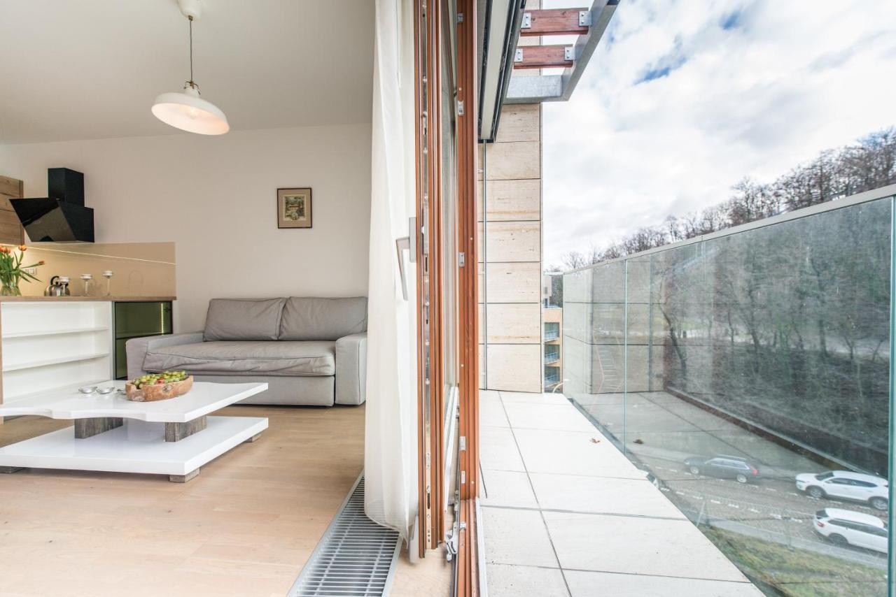 Mozart Central Apartments With Garage ปราก ภายนอก รูปภาพ